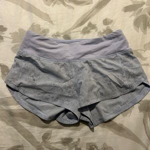 Lululemon low rise 2.5” speed up shorts